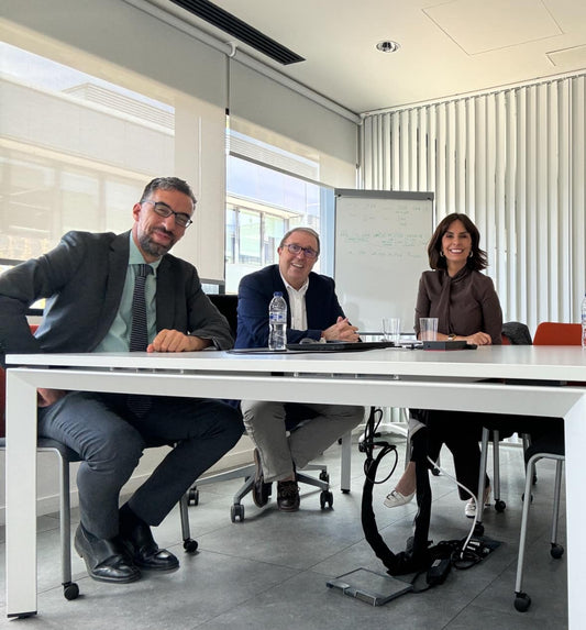 Encuentro Inspirador en la Universidad de La Rioja: Carla García y su Camino en la Gestión Pública